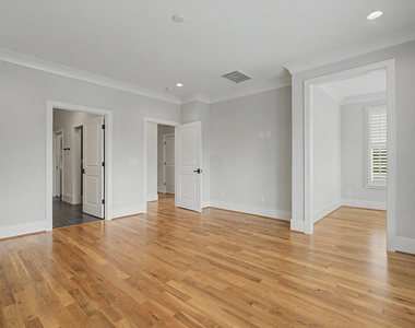 163 E Park Street - Photo Thumbnail 37