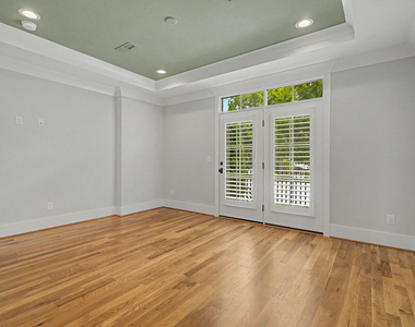 163 E Park Street - Photo Thumbnail 10