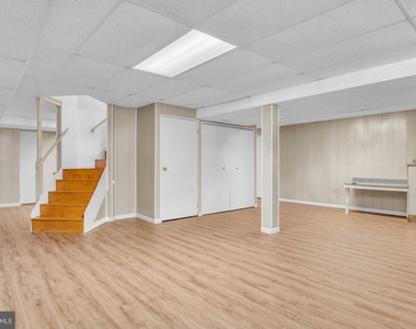 1210 Highlander Way - Photo Thumbnail 21