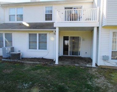 64 Banbury Court - Photo Thumbnail 2