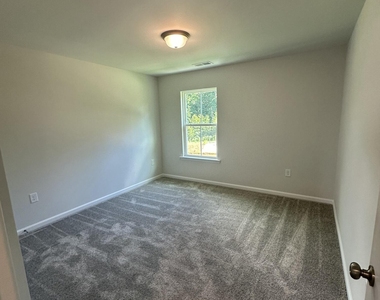 531 Glen Clova Drive - Photo Thumbnail 17