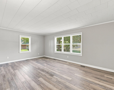 1305 Erwin Road - Photo Thumbnail 21