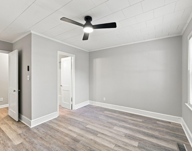 1305 Erwin Road - Photo Thumbnail 20