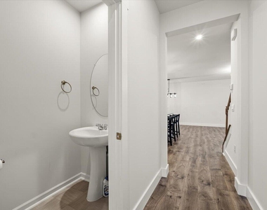 413 Haywood Glen Drive - Photo Thumbnail 35