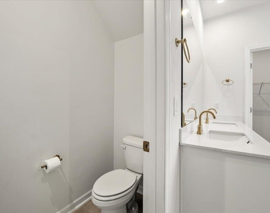 413 Haywood Glen Drive - Photo Thumbnail 33