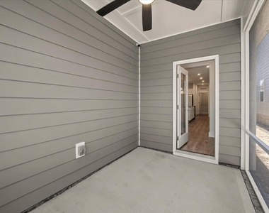 413 Haywood Glen Drive - Photo Thumbnail 44