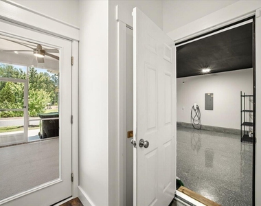 413 Haywood Glen Drive - Photo Thumbnail 36