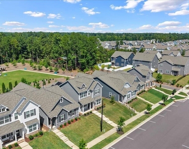 413 Haywood Glen Drive - Photo Thumbnail 53