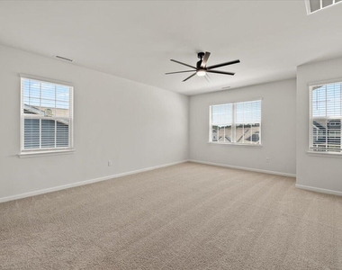 413 Haywood Glen Drive - Photo Thumbnail 12