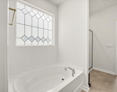 413 Haywood Glen Drive - Photo Thumbnail 21