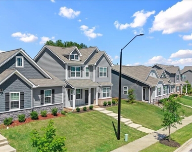 413 Haywood Glen Drive - Photo Thumbnail 52