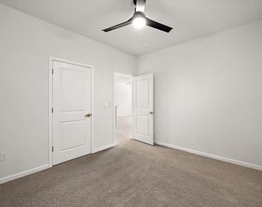 413 Haywood Glen Drive - Photo Thumbnail 25