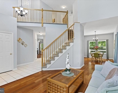 21 Cambridge Court - Photo Thumbnail 4