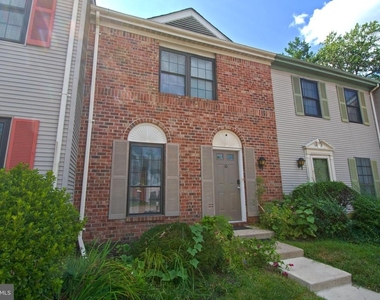 10 Breckenridge Place - Photo Thumbnail 1