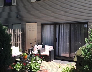 10 Breckenridge Place - Photo Thumbnail 22