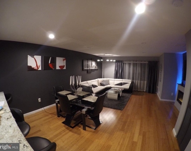 10 Breckenridge Place - Photo Thumbnail 2