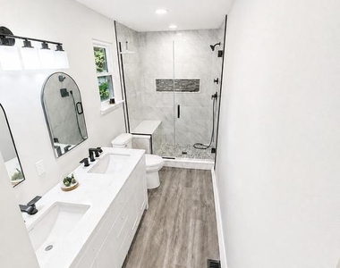 501 Forest Court - Photo Thumbnail 19