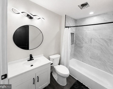 501 Forest Court - Photo Thumbnail 12