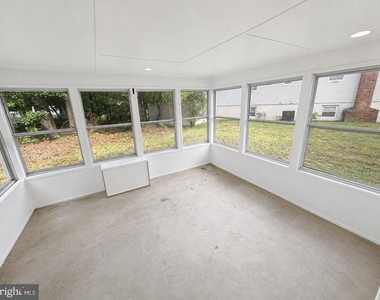 501 Forest Court - Photo Thumbnail 20