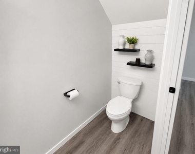 501 Forest Court - Photo Thumbnail 4