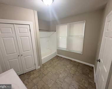 19 Lincoln Avenue - Photo Thumbnail 5