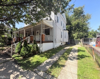 19 Lincoln Avenue - Photo Thumbnail 3