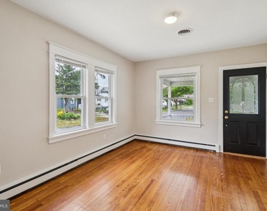 38 Pressey Street - Photo Thumbnail 3