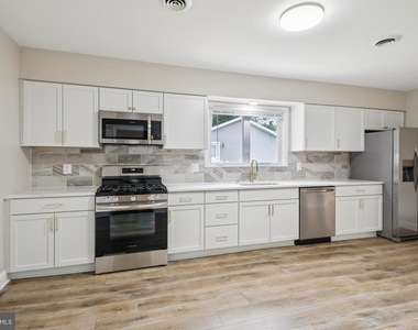 38 Pressey Street - Photo Thumbnail 8