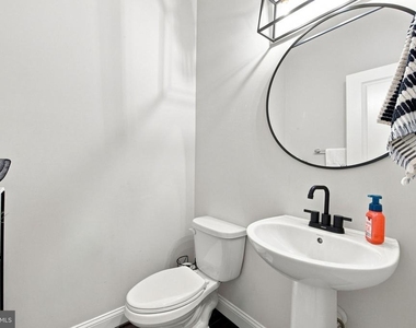 10125 Fast Colors Lane - Photo Thumbnail 48