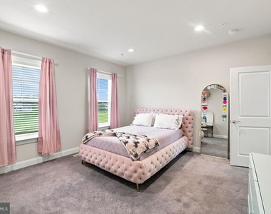 10125 Fast Colors Lane - Photo Thumbnail 38