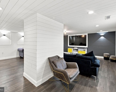 10125 Fast Colors Lane - Photo Thumbnail 26