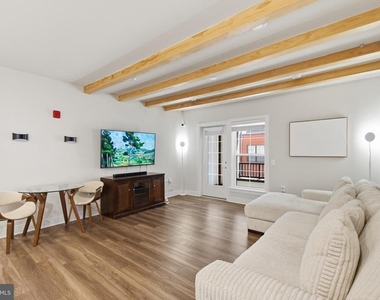 100 Saint Ives Place - Photo Thumbnail 13