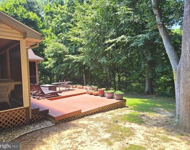 15401 Jamies Way - Photo Thumbnail 10