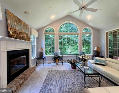 15401 Jamies Way - Photo Thumbnail 43