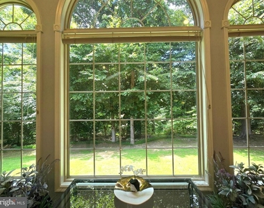 15401 Jamies Way - Photo Thumbnail 44