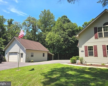 15401 Jamies Way - Photo Thumbnail 5