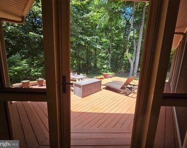 15401 Jamies Way - Photo Thumbnail 49