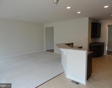 2711 Lucas Run Way - Photo Thumbnail 12