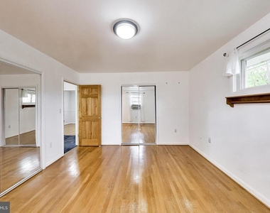 3510 Marlbrough Way - Photo Thumbnail 16
