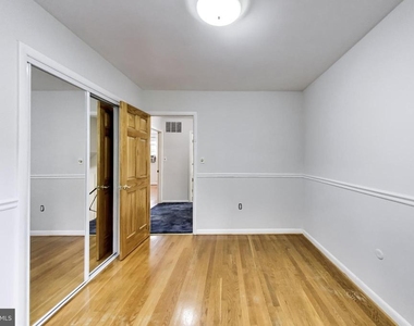 3510 Marlbrough Way - Photo Thumbnail 23