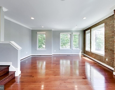 5600 45th Avenue - Photo Thumbnail 8