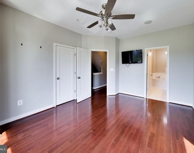 5600 45th Avenue - Photo Thumbnail 20