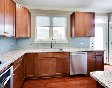 5600 45th Avenue - Photo Thumbnail 13