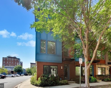 5600 45th Avenue - Photo Thumbnail 3