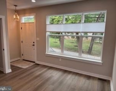 4403 Oglethorpe Street - Photo Thumbnail 6