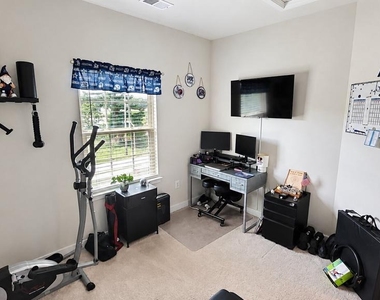 9008 Armstrong Lane - Photo Thumbnail 24