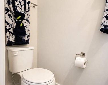 9008 Armstrong Lane - Photo Thumbnail 14