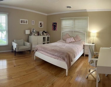 202 Martins Lane - Photo Thumbnail 20
