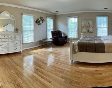 202 Martins Lane - Photo Thumbnail 14