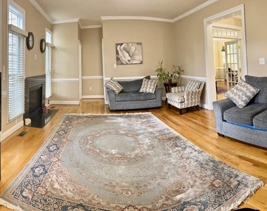 202 Martins Lane - Photo Thumbnail 7